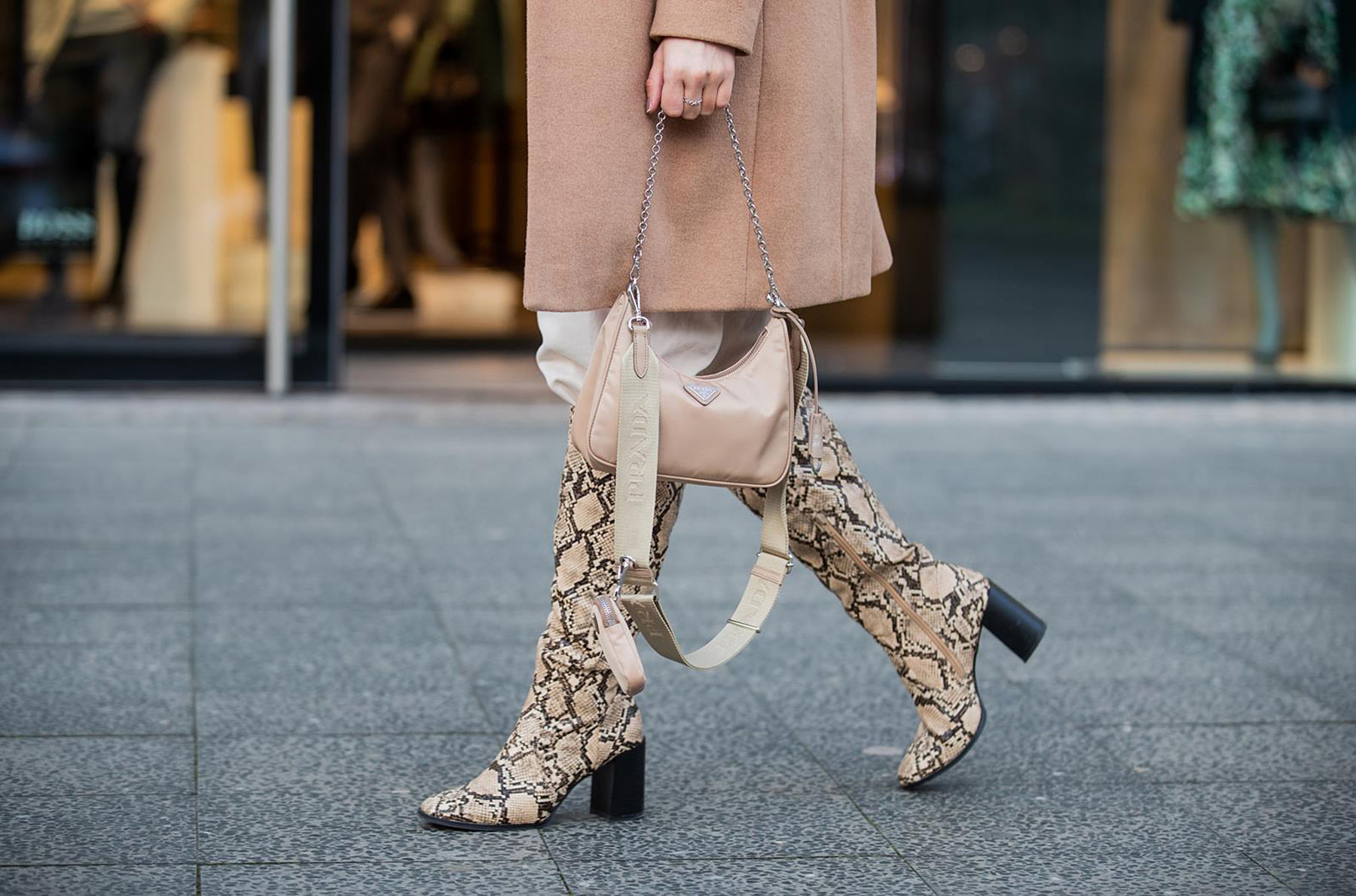 hose in stiefel outfit slouchy boots fashion blogger inga brauer