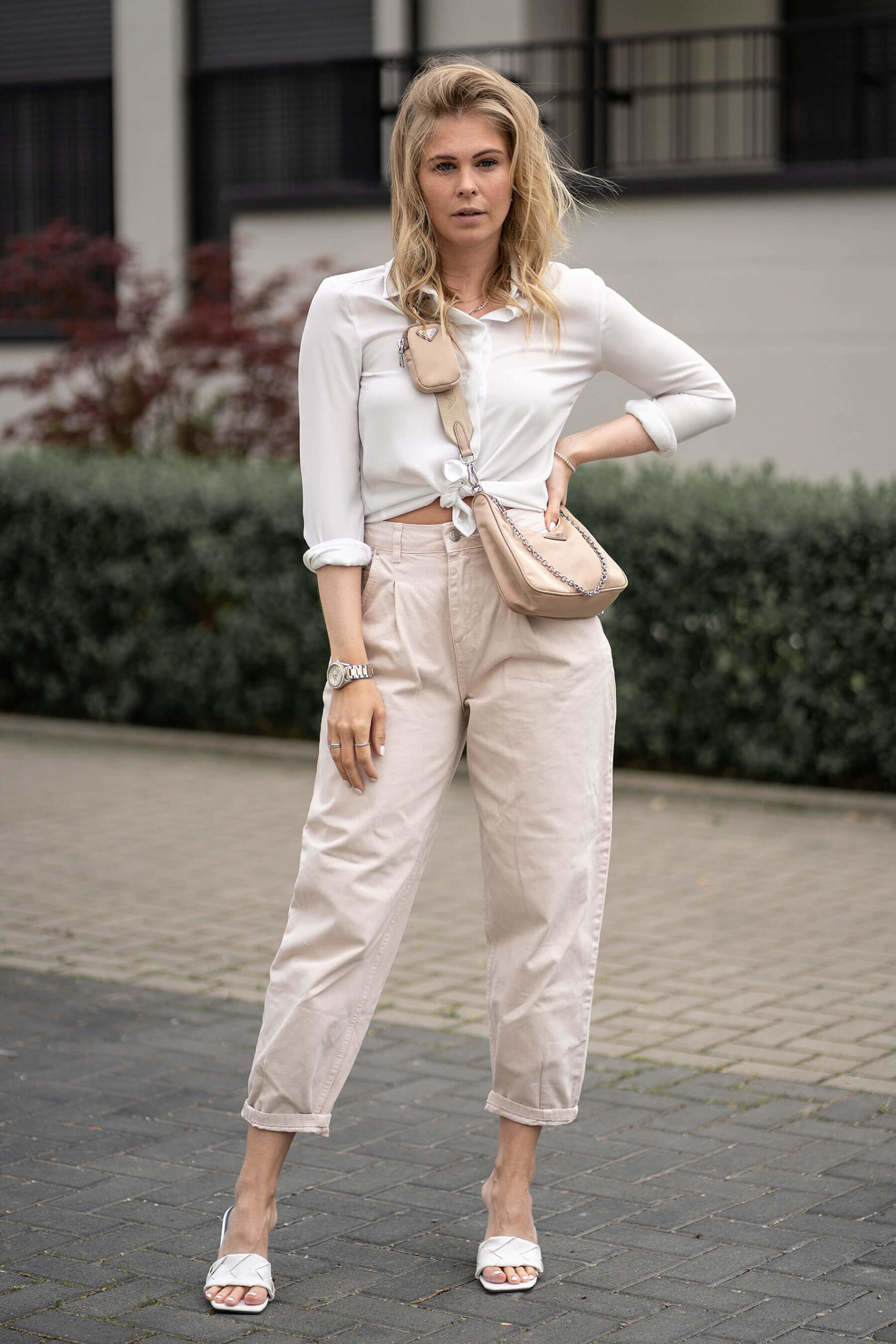 fashion blogger düsseldorf inga brauer streetstyle sommer outfit beige