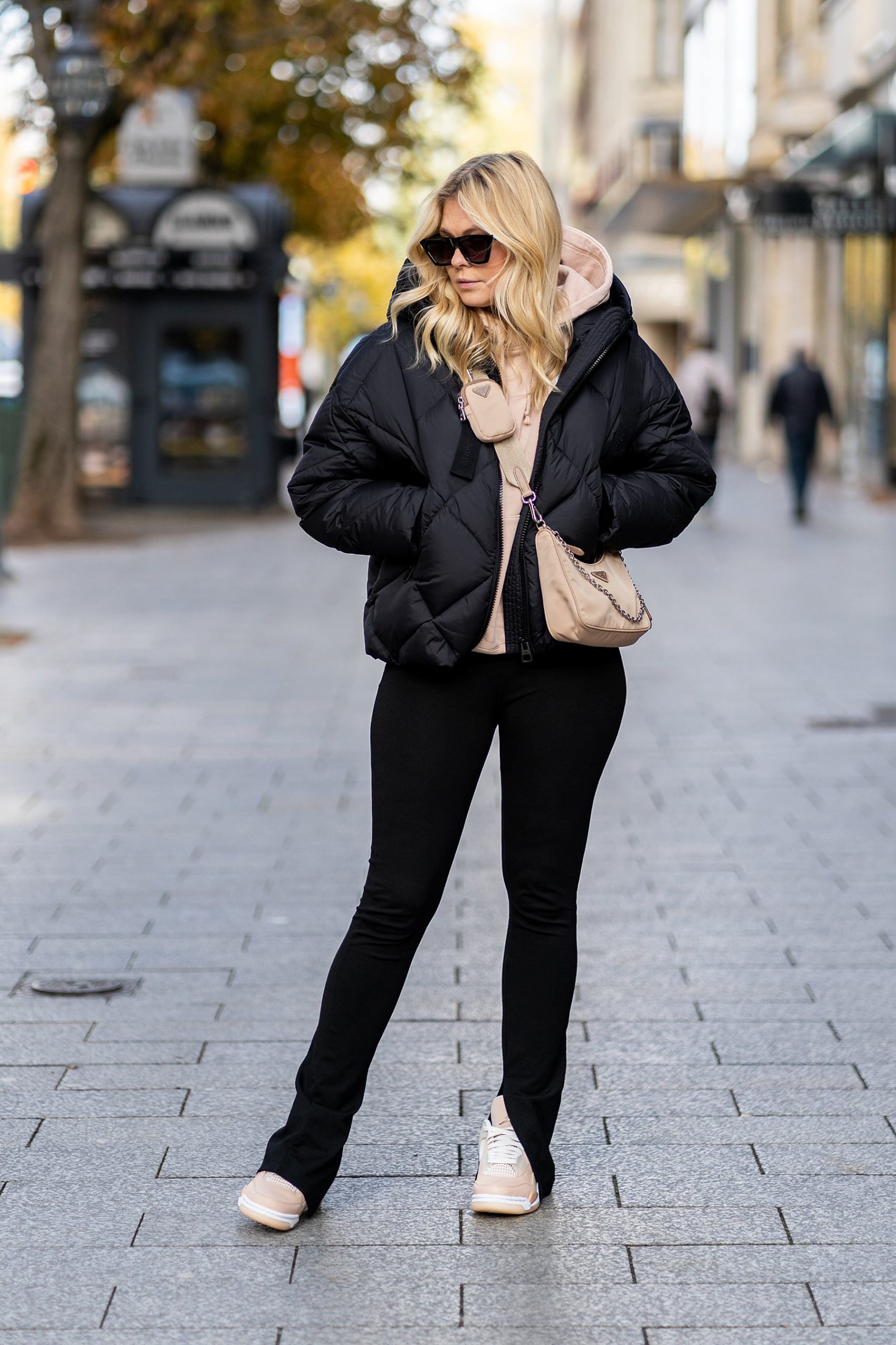 outfit schwarz beige winter streetstyle blog sunnyinga