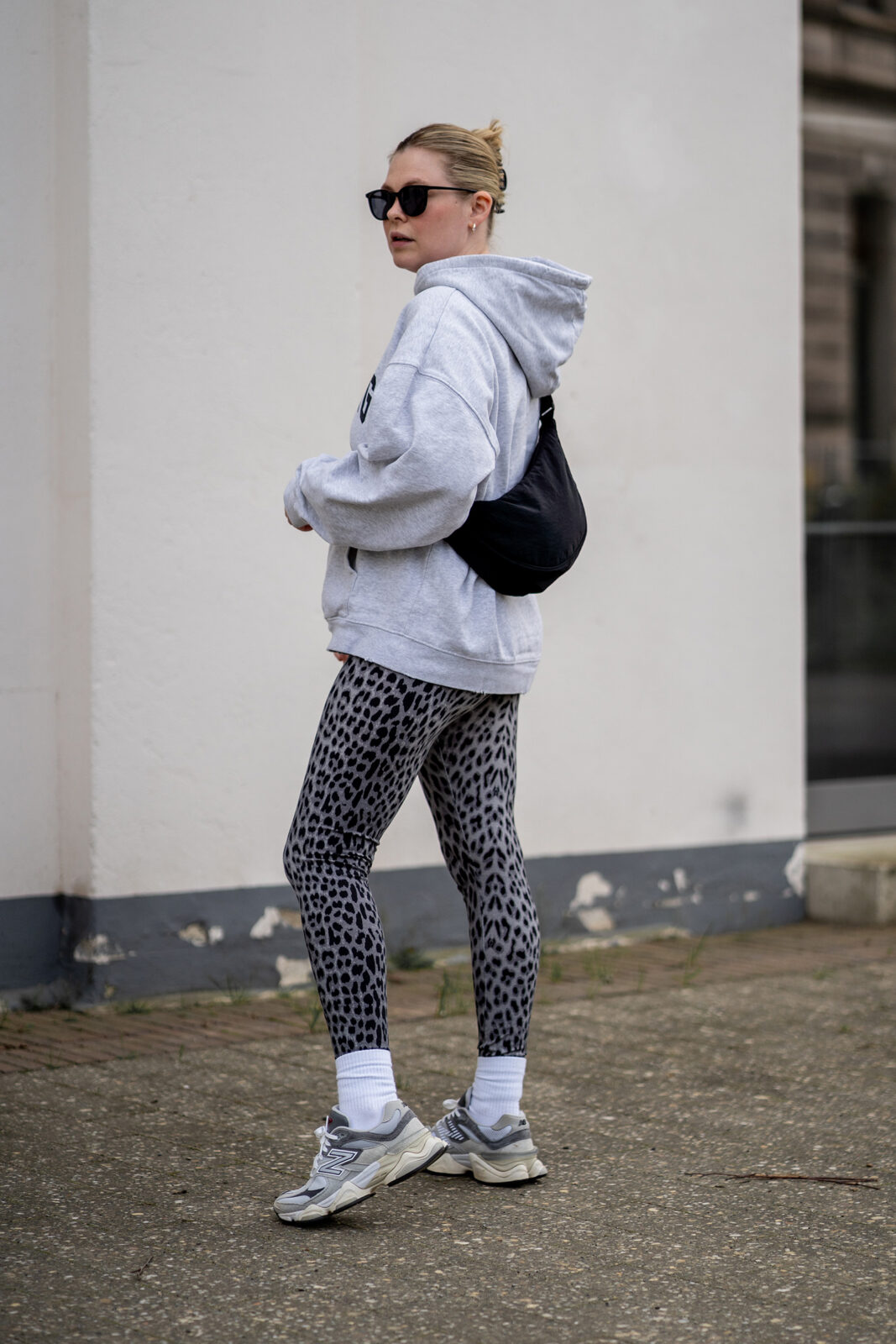 leo leggings rita oh april kombinieren fashion blogger sunnyinga