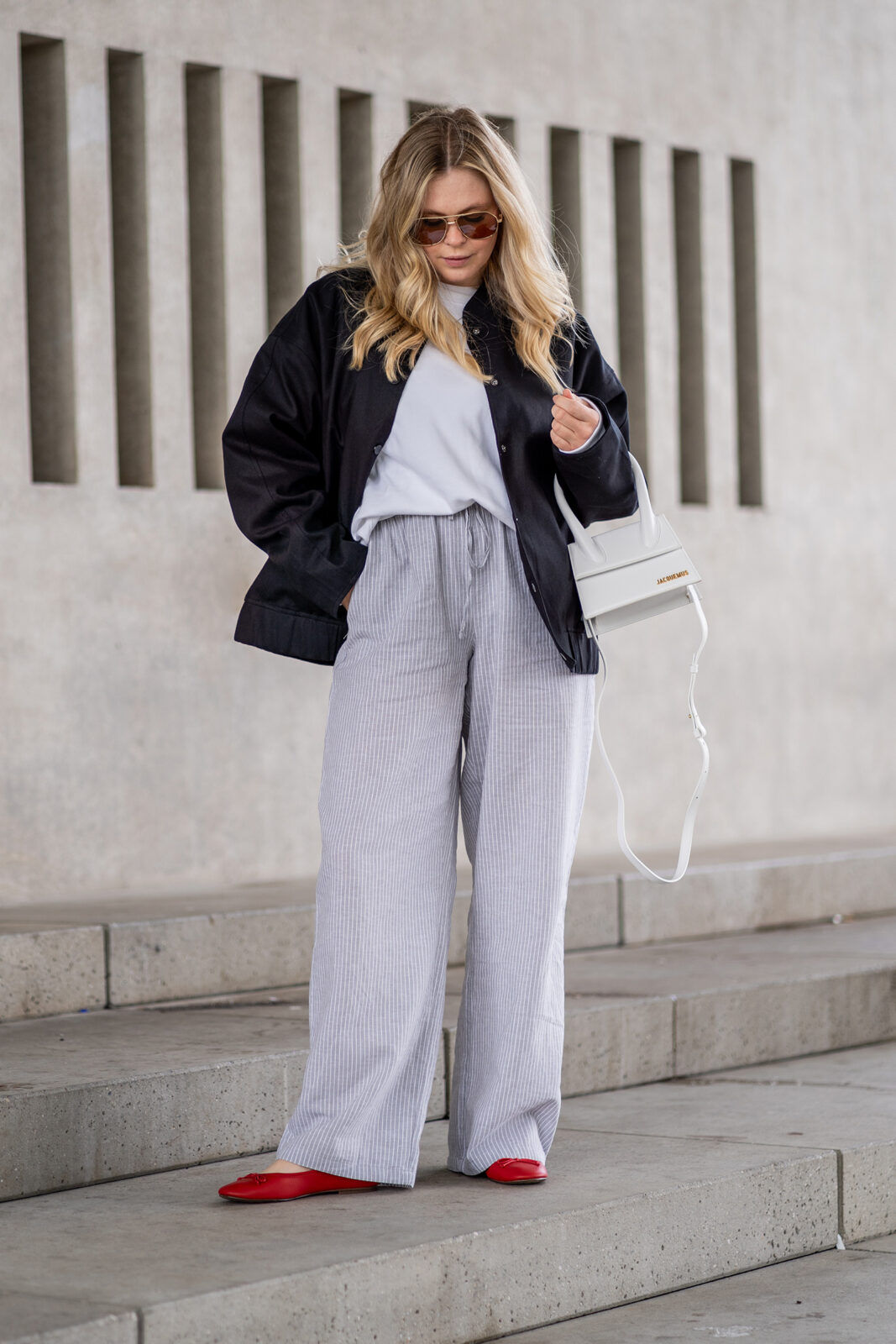 outfit rote ballerinas kombinieren stoffhose sunnyinga