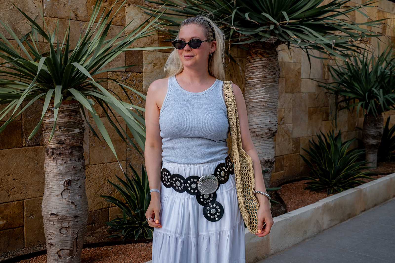 outfit westerngürtel maxirock sommer accessoire fashion blog sunnyinga