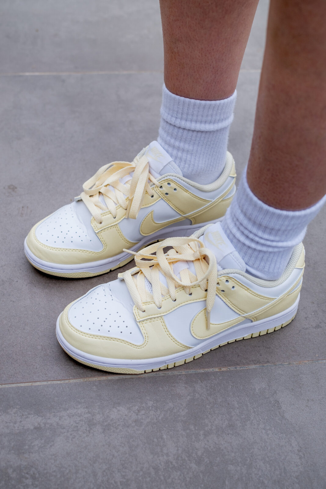 nike dunk low butter yellow outfit
