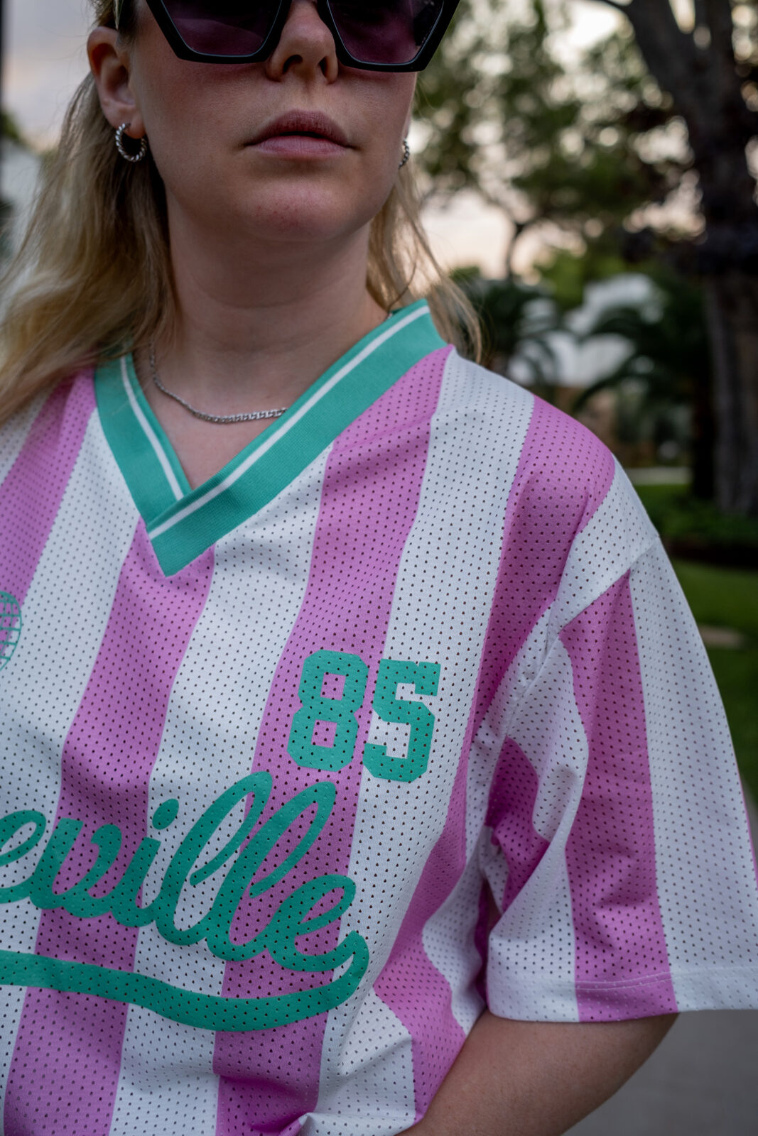 retro sportshirt trikot trend outfit stylen pink rosa