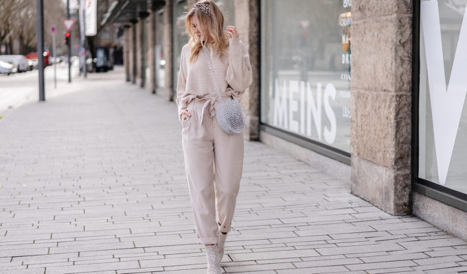 all over beige outfit fashion blogger düsseldorf sunnyinga
