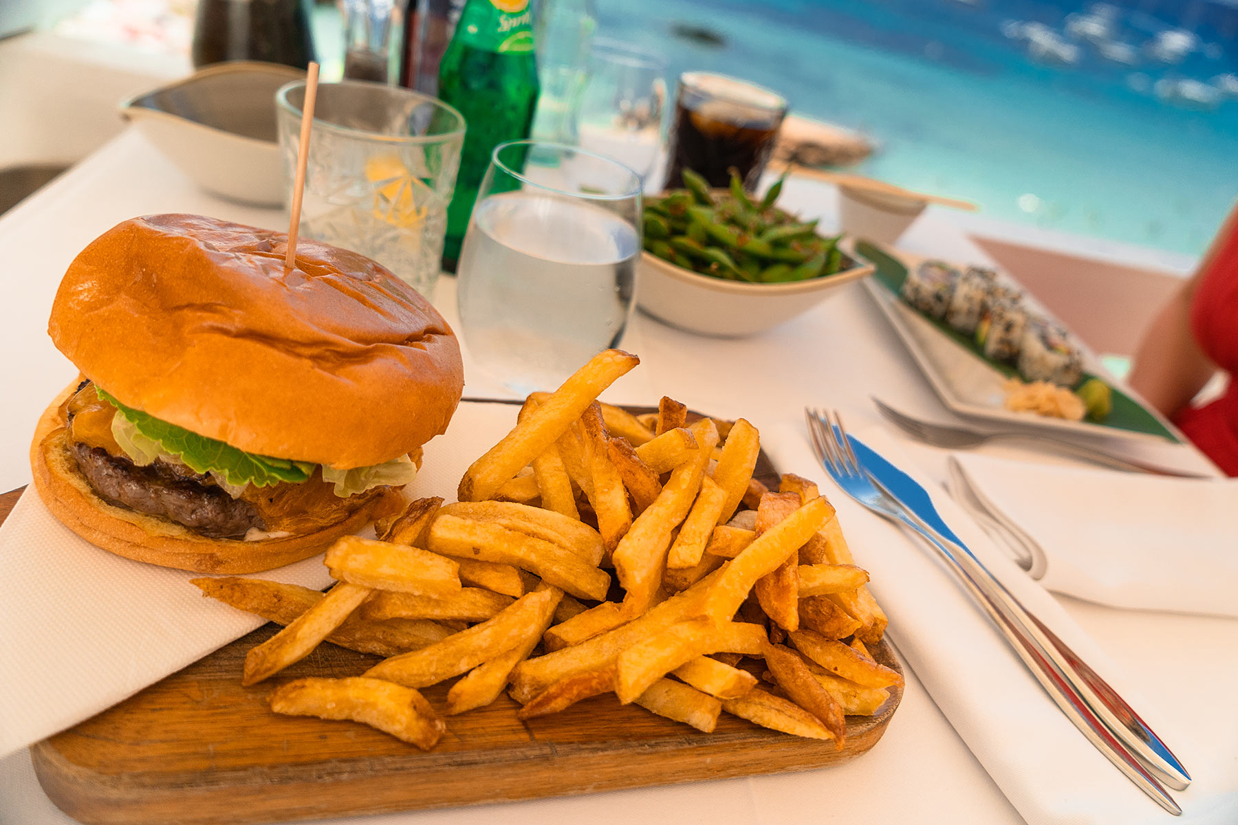 cotton beach club ibiza lunch burger travel blog sunnyinga