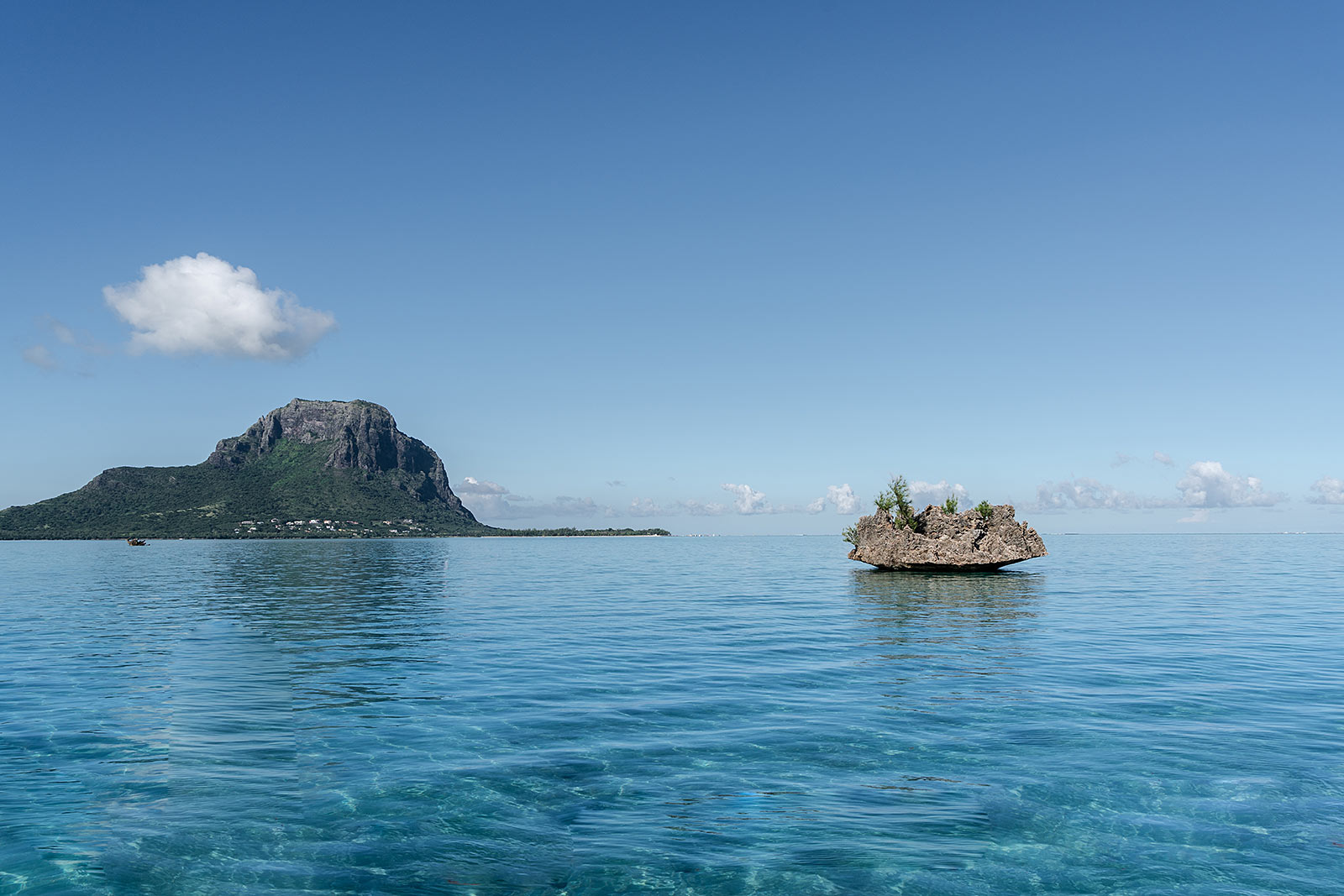 crystal rock mauritius le morne bootstour vitamin sea travel blog sunnyinga