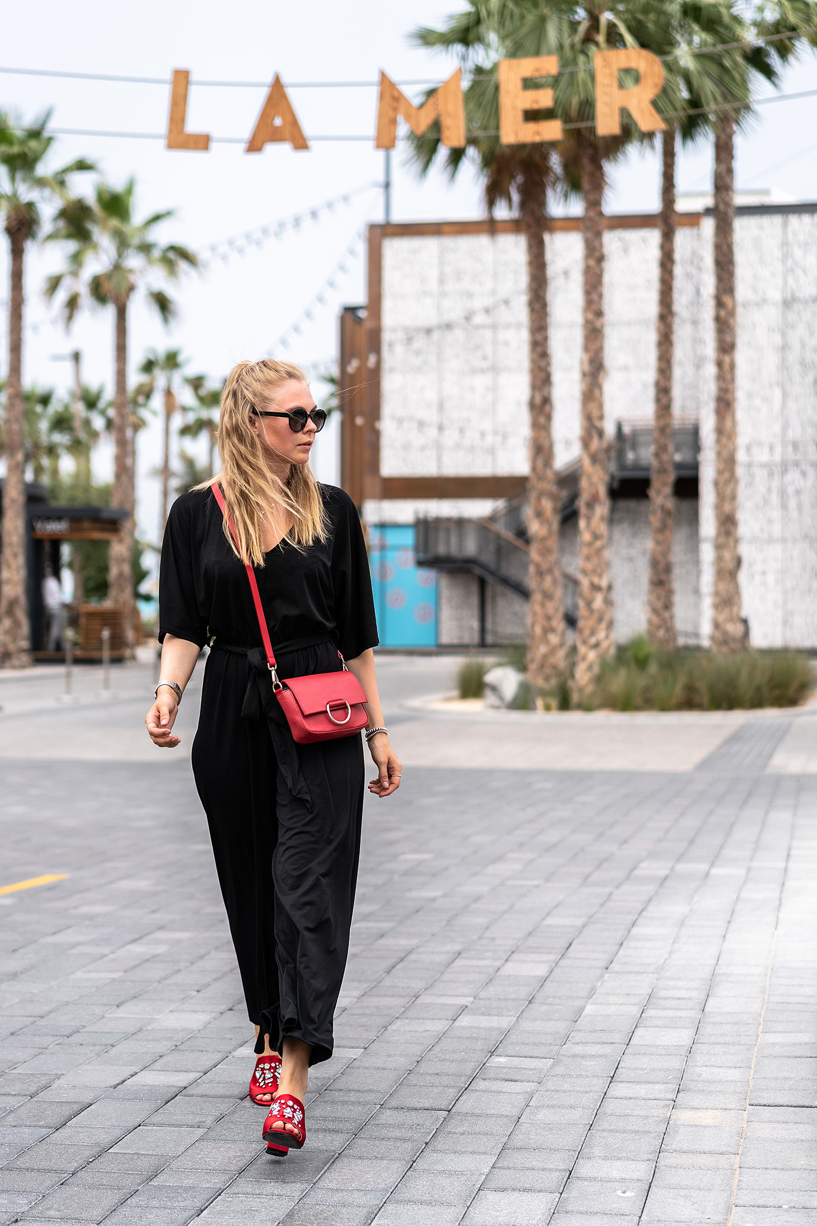 schwarzer overall outfit fashion blog sunnyinga