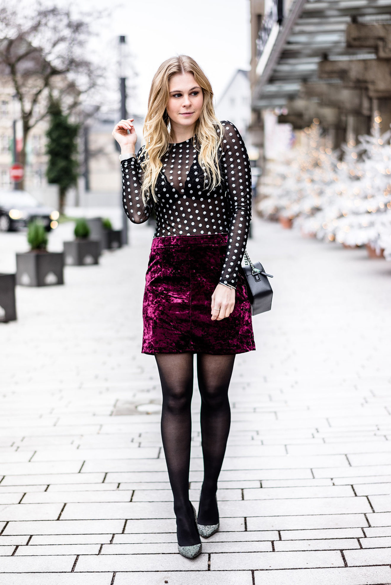 Silvester Outfit: Samtrock und Top - Fashion Blog » Sunnyinga