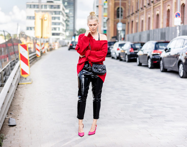 Vinyl Pants Outfit Strickpullover rot Herbst Streetstyle Fashion Blogger Sunnyinga